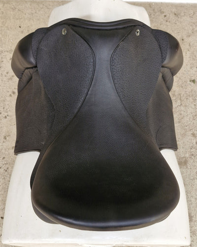 Black Country Vinici Ballina dressage saddle, 17.5"