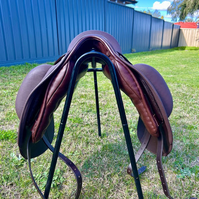 Loxley Mono Dressage saddle 17.5