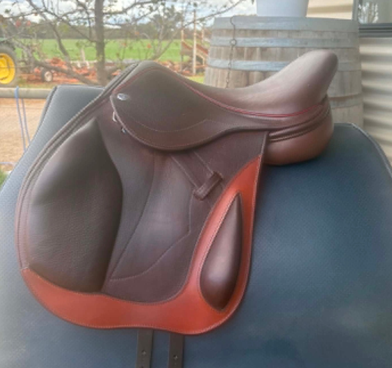 Ryder Riviera Jump Saddle 16.5"