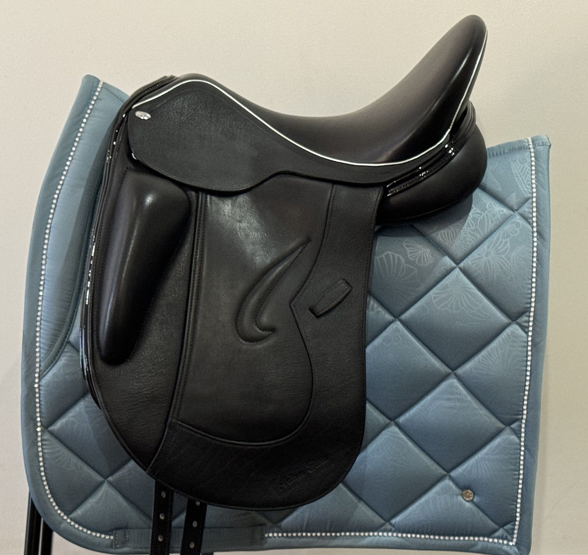 Adam Ellis Paisley dressage 17.5"