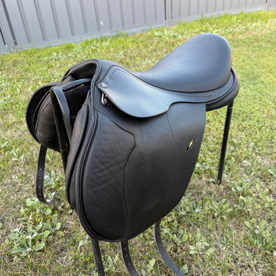 Cavaletti Collection GP Saddle 17" Black