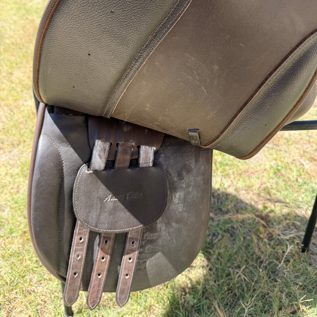 Adam Ellis Pennine Show Saddle 17"