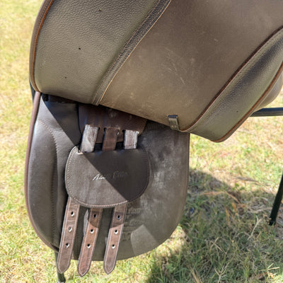 Adam Ellis Pennine Show Saddle 17"