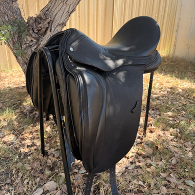 Loxley Dressage 17.5" Black
