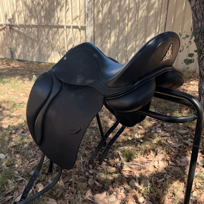 Loxley Dressage 17.5" Black