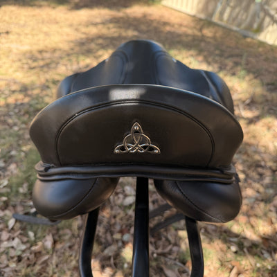 Loxley Dressage 17.5" Black