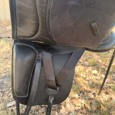 Loxley Dressage 17.5" Black