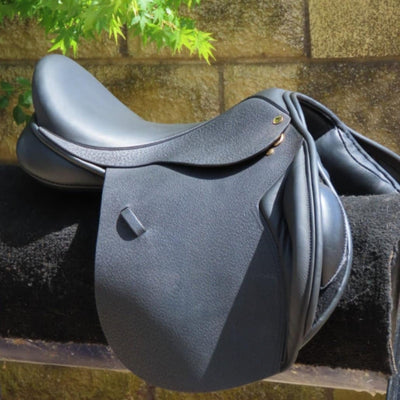 Black Country Wexford Black Jump saddle