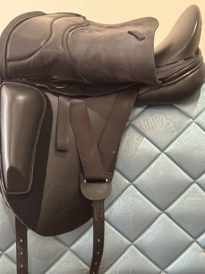 Loxley Dual Flap Dressage Saddle 17.5"